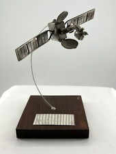 Listing image for Ford INTELSAT V Communications Satellite Desktop Model Vintage Please READ
